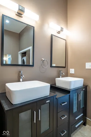 $3,000 | 12 East Washington Street, Unit 201, Greencastle, IN 46135