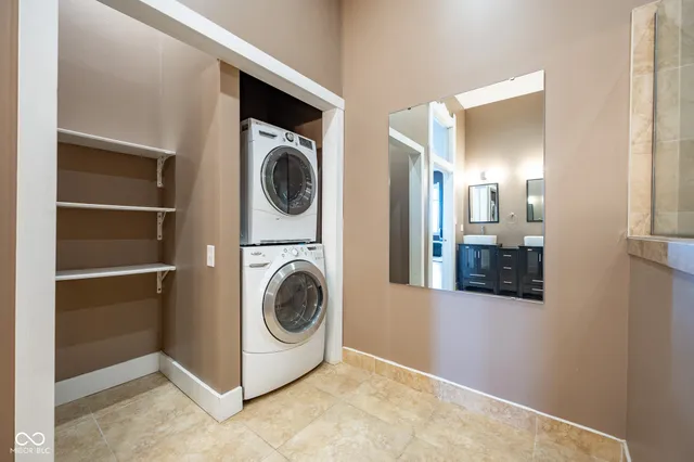 $3,000 | 12 East Washington Street, Unit 201, Greencastle, IN 46135