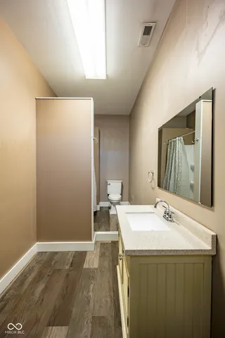 $3,000 | 12 East Washington Street, Unit 201, Greencastle, IN 46135