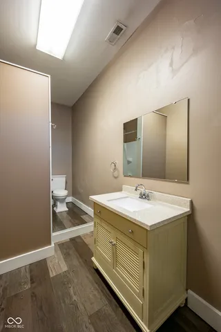 $3,000 | 12 East Washington Street, Unit 201, Greencastle, IN 46135