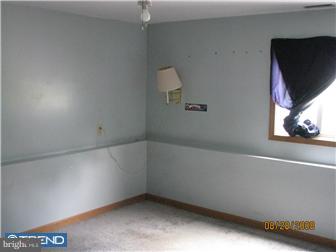 905 Woodlane Road Edgewater Park, NJ 08010 - Photo 3 of 8 Bedroom