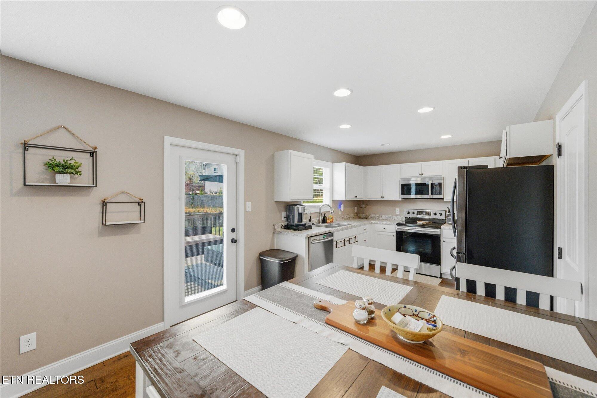 7983 Poplar Grove Lane Powell, TN 37849 - Photo 11 of 32 11-7983-Poplar-Grv-Ln-Powell-TN-11