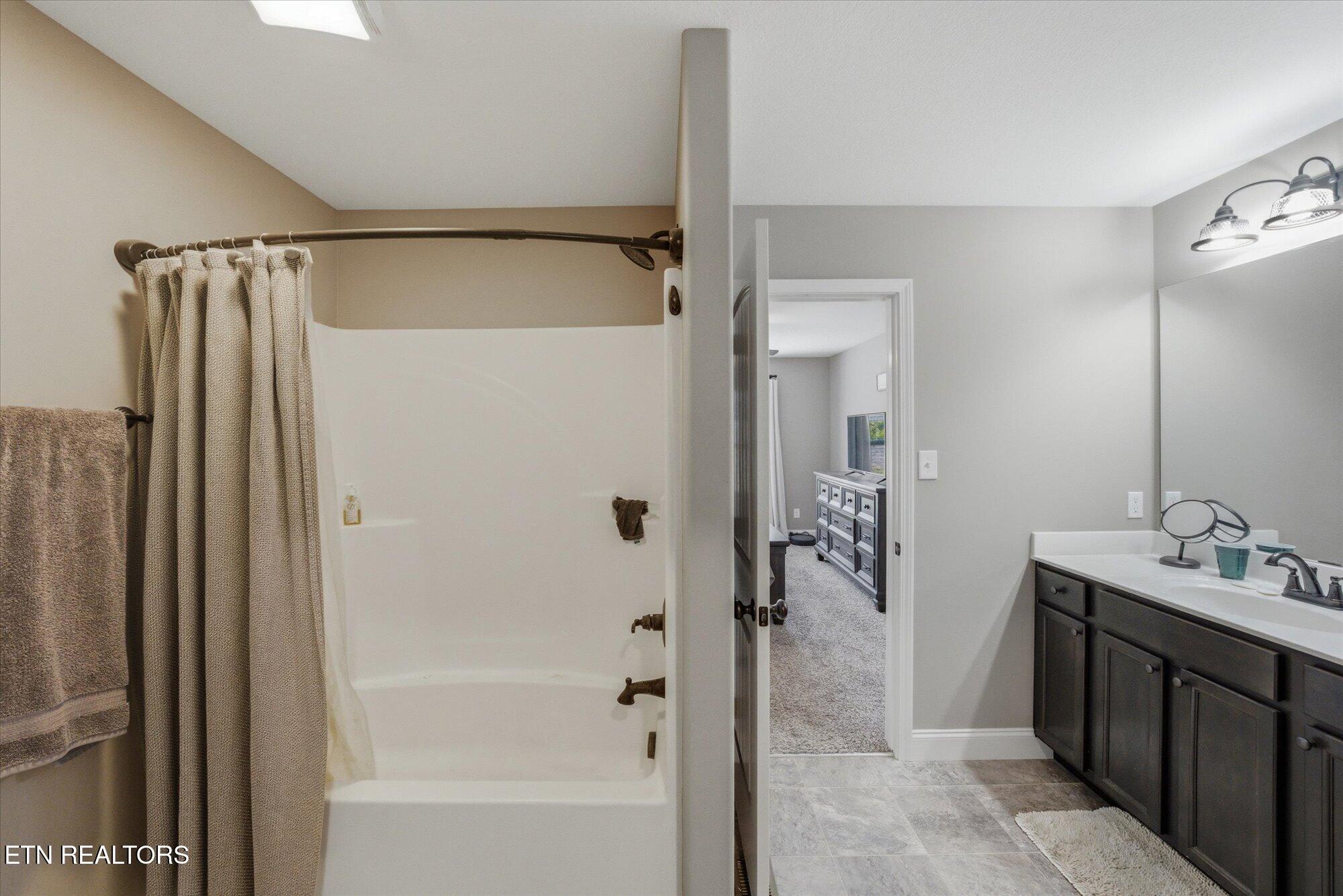 7983 Poplar Grove Lane Powell, TN 37849 - Photo 15 of 32 15-7983-Poplar-Grv-Ln-Powell-TN-15