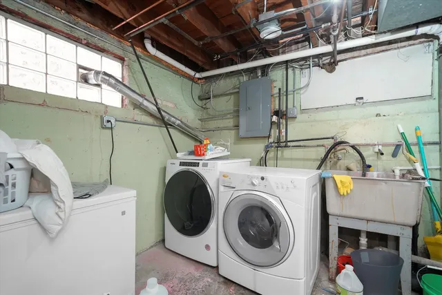 $199,999 | 14214 South Parnell Avenue, Riverdale, IL 60827