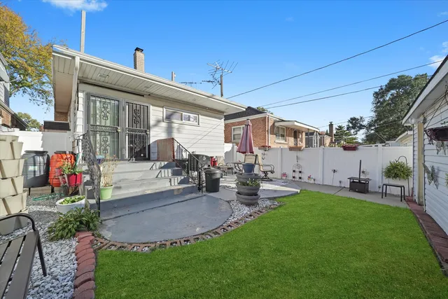 $199,999 | 14214 South Parnell Avenue, Riverdale, IL 60827