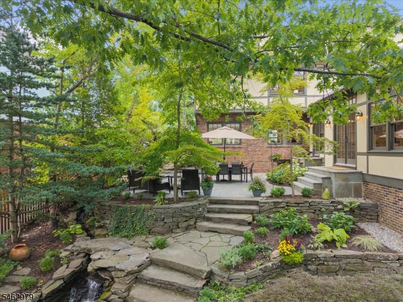 121 Christopher Street Montclair, NJ 07042 - Photo 41 of 47 Gallery Image 41
