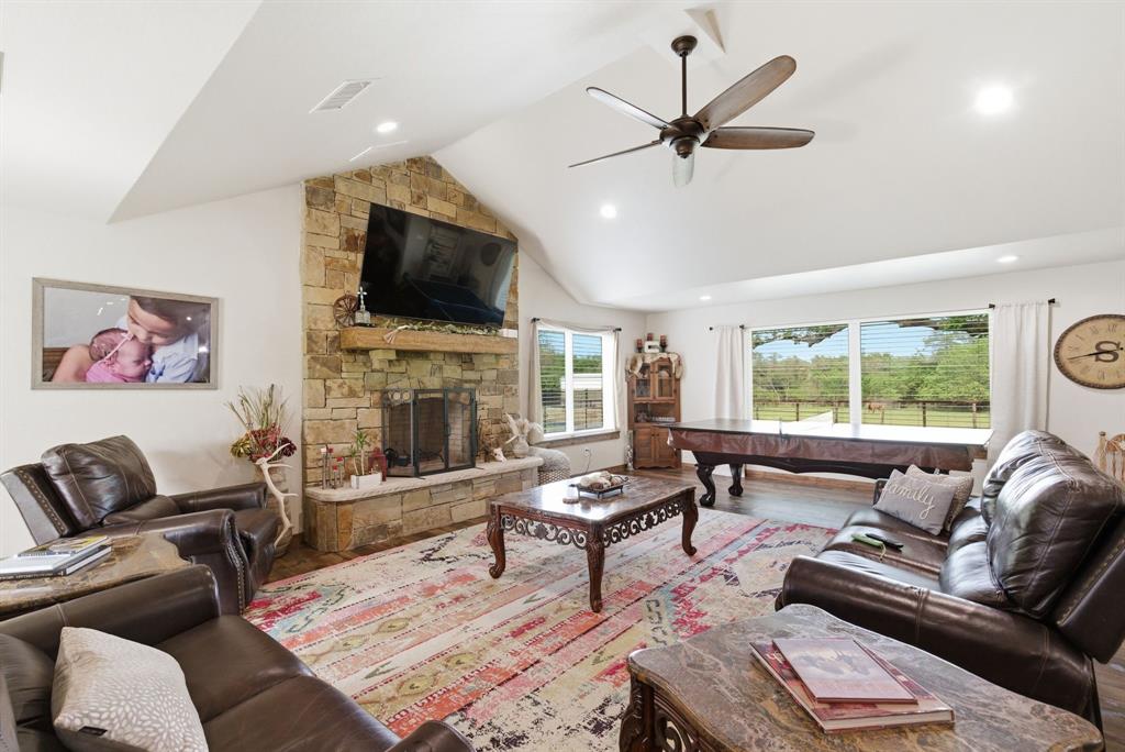 187 County Road 4195 Decatur, TX 76234 - Photo 12 of 40