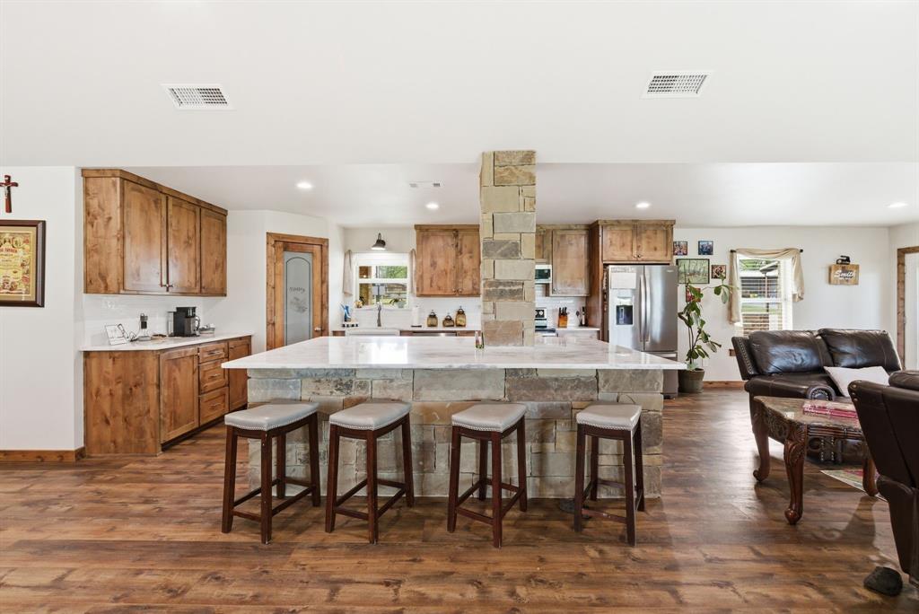 187 County Road 4195 Decatur, TX 76234 - Photo 15 of 40