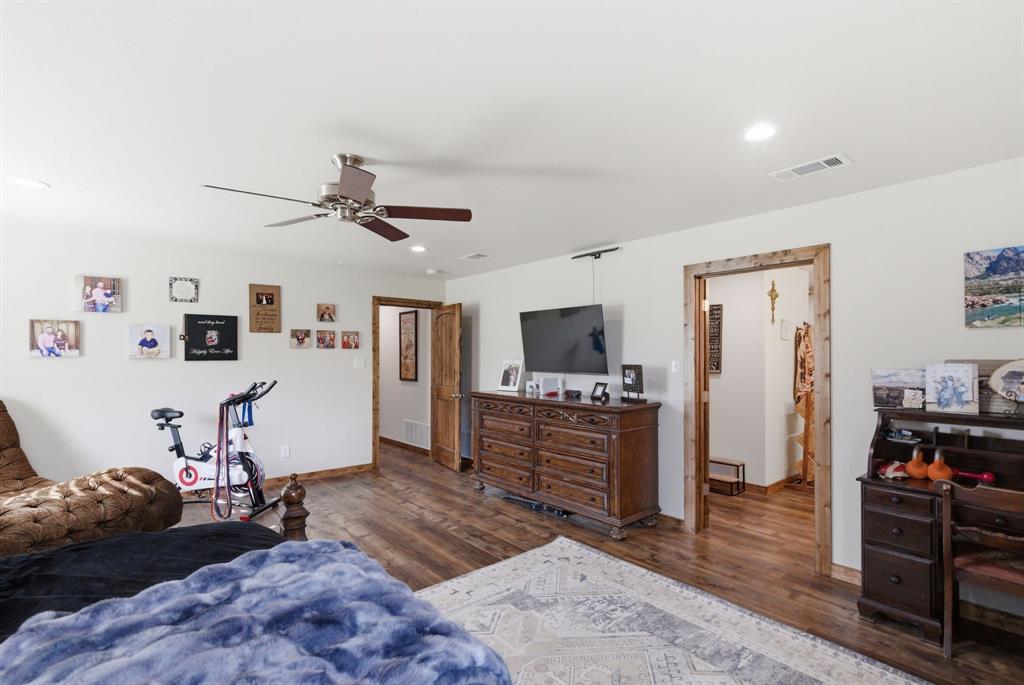 187 County Road 4195 Decatur, TX 76234 - Photo 23 of 40