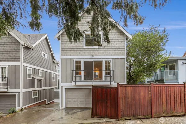 $799,000 | 910 North 74th Street, Seattle, WA 98103