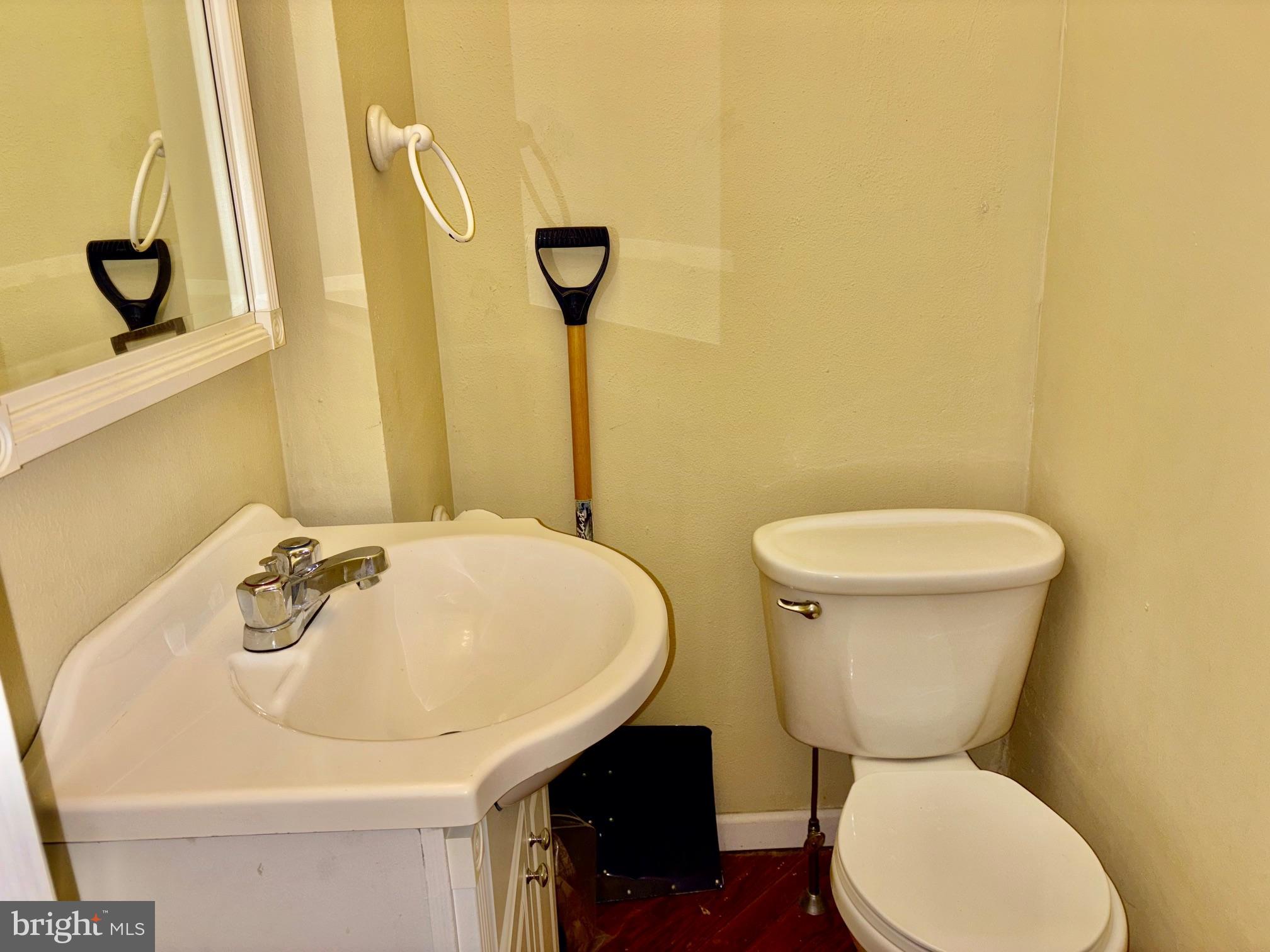 455 Fairmount Avenue, Unit 2 Philadelphia, PA 19123 - Photo 18 of 19