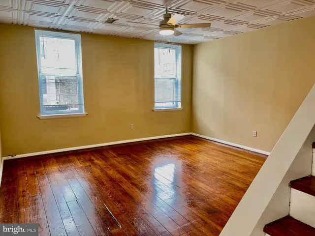 $2,400 | 455 Fairmount Avenue, Unit 2, Philadelphia, PA 19123