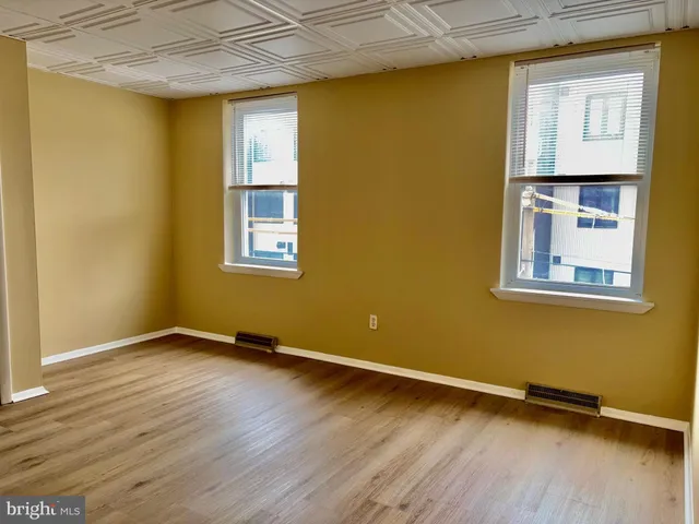 $2,400 | 455 Fairmount Avenue, Unit 2, Philadelphia, PA 19123