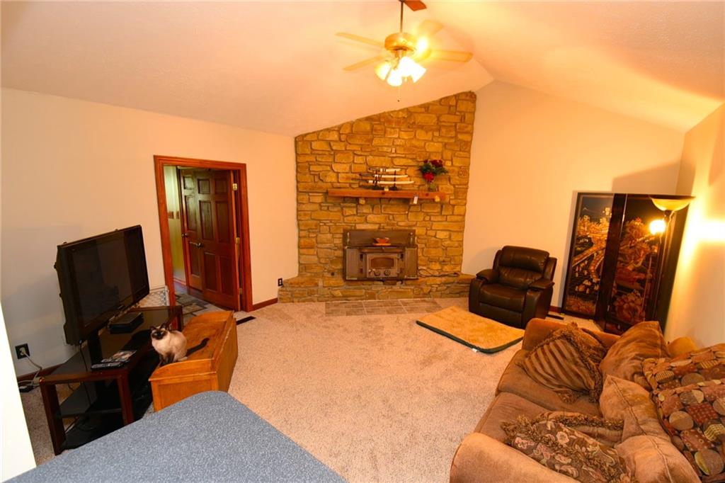 809 West Banta Road Indianapolis, IN 46217 - Photo 3 of 23 Gallery Image 3