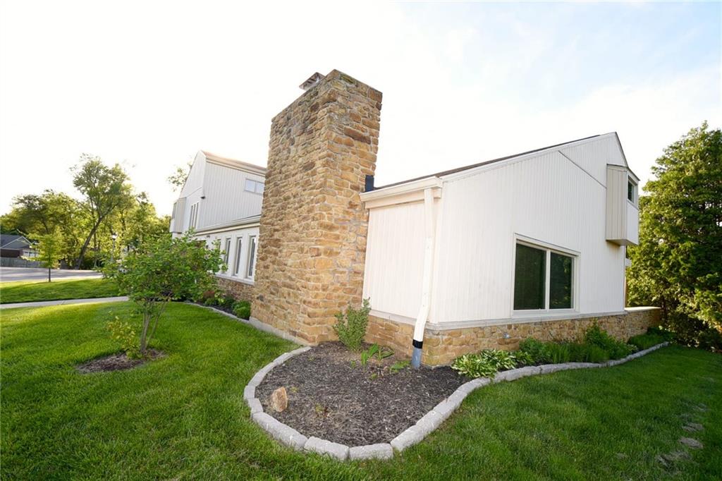 809 West Banta Road Indianapolis, IN 46217 - Photo 22 of 23 Gallery Image 22