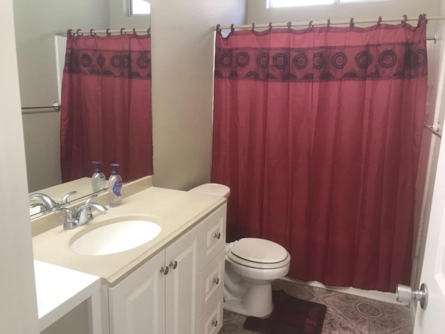 1648 San Ramon Lane Los Banos, CA 93635 - Photo 6 of 16 Gallery Image 6