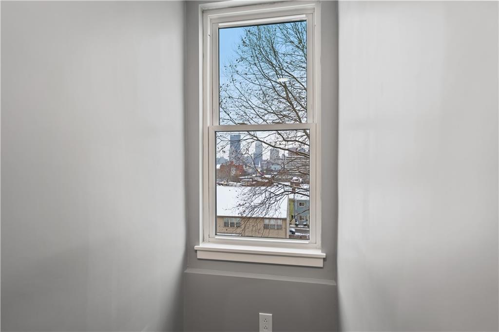 111 Hemlock Street Pittsburgh, PA 15212 - Photo 37 of 50 Finally, step up to the private third floor with it's own ensuite and walk-in closet!