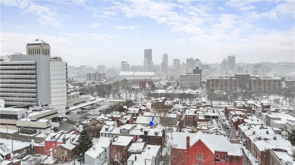 111 Hemlock Street Pittsburgh, PA 15212 - Photo 46 of 50 Minutes to Downtown Pittsburgh, the stadiums, Casino, Allegheny General Hospital, North Side coffee shops and more!