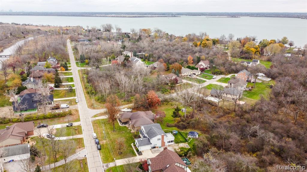18057 Meridian Road Grosse Ile, MI 48138 - Photo 53 of 64 Gallery Image 53