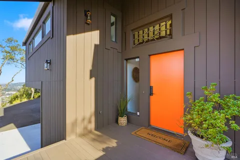 $1,395,000 | 395 Ridge Road, Novato, CA 94947