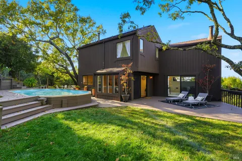 $1,395,000 | 395 Ridge Road, Novato, CA 94947