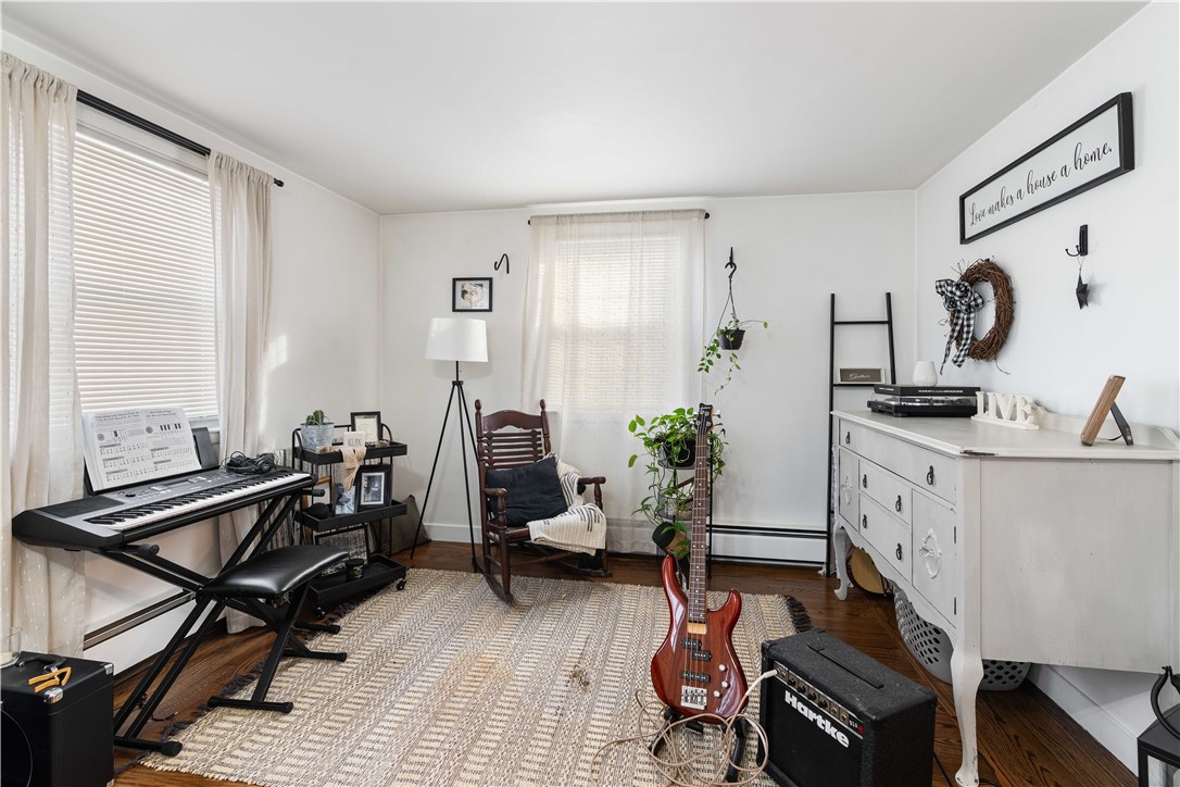 99 Allen Avenue East Providence, RI 02915 - Photo 12 of 23