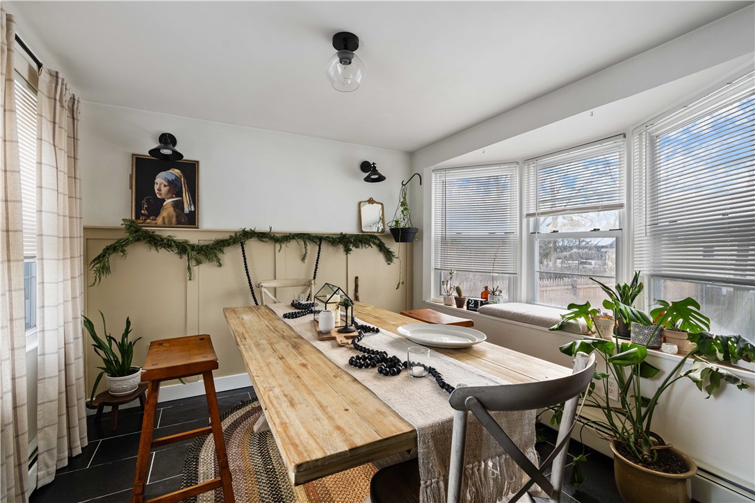 99 Allen Avenue East Providence, RI 02915 - Photo 3 of 23