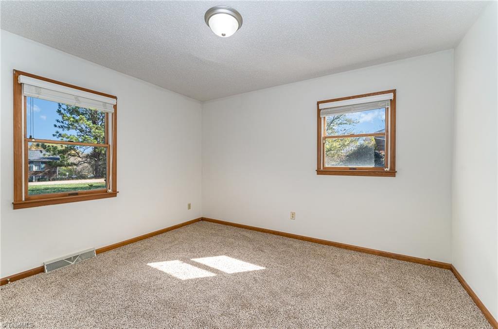 4104 Wickenham Road Walkertown, NC 27051 - Photo 19 of 30 Gallery Image 19