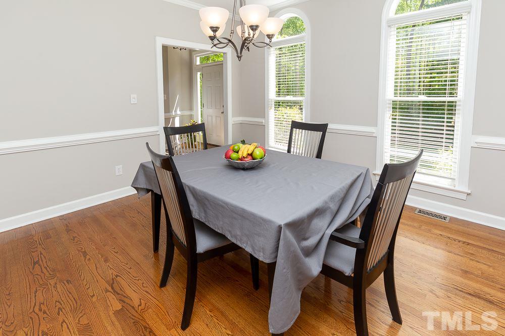 2444 Sunnystone Way Raleigh, NC 27613 - Photo 5 of 30
