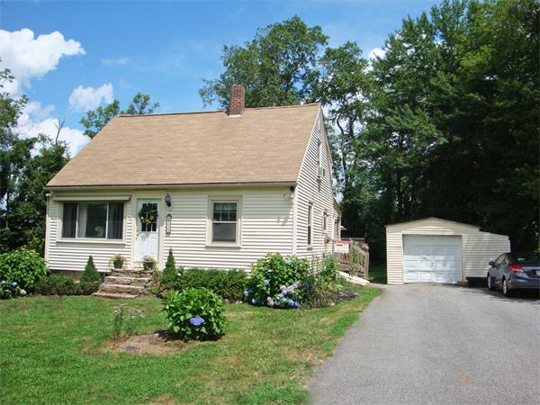 115 Uxbridge Road Sutton, MA 01590 - Photo 1 of 30