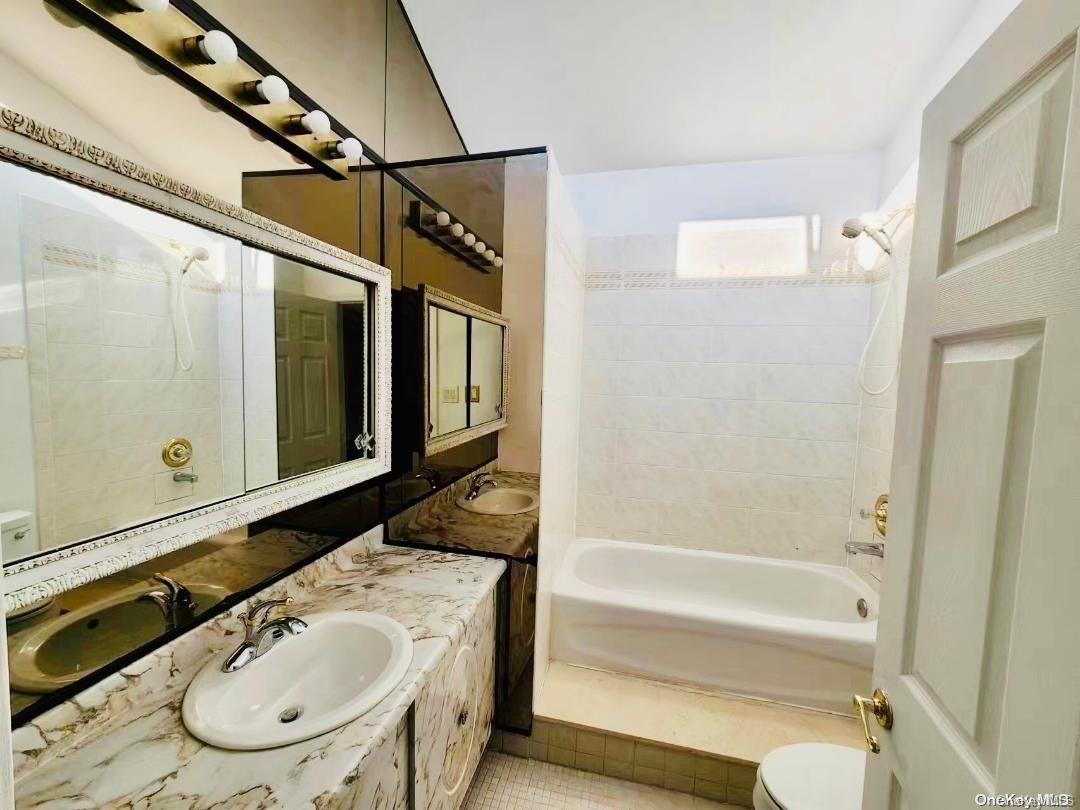 232-10 Horace Harding Expressway, Unit 2 Queens, NY 11364 - Photo 6 of 12