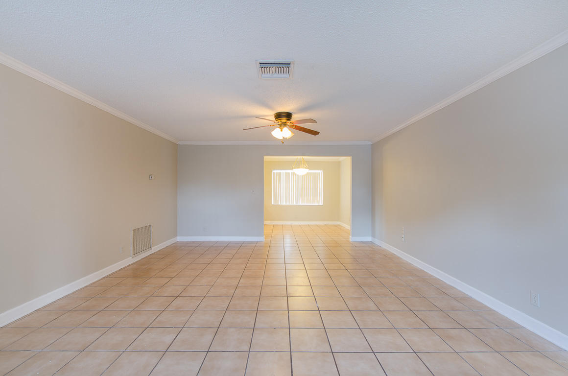 22745 Southwest 55th Way Boca Raton, FL 33433 - Photo 11 of 23 22745 SW 55th Way-13