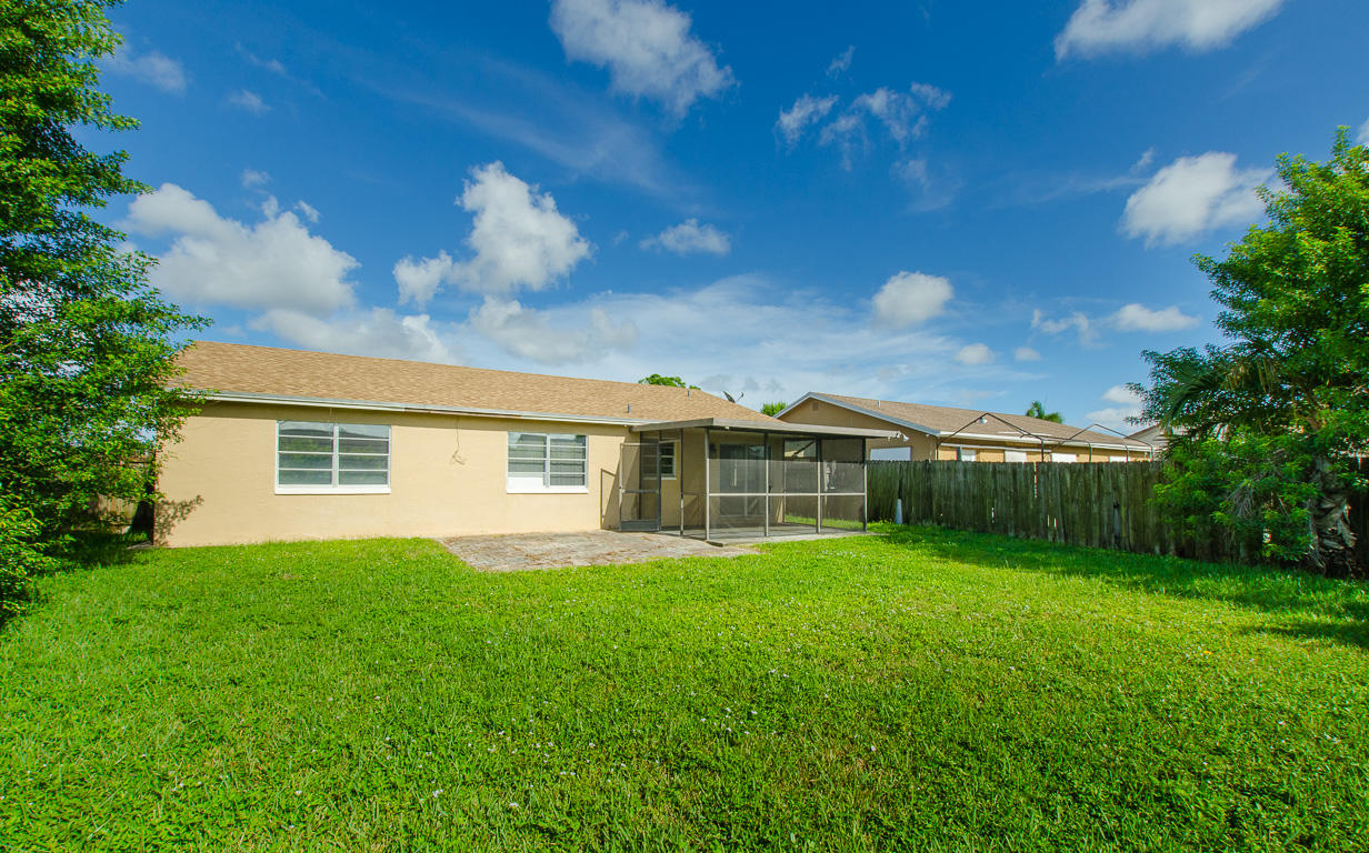 22745 Southwest 55th Way Boca Raton, FL 33433 - Photo 20 of 23 22745 SW 55th Way-9