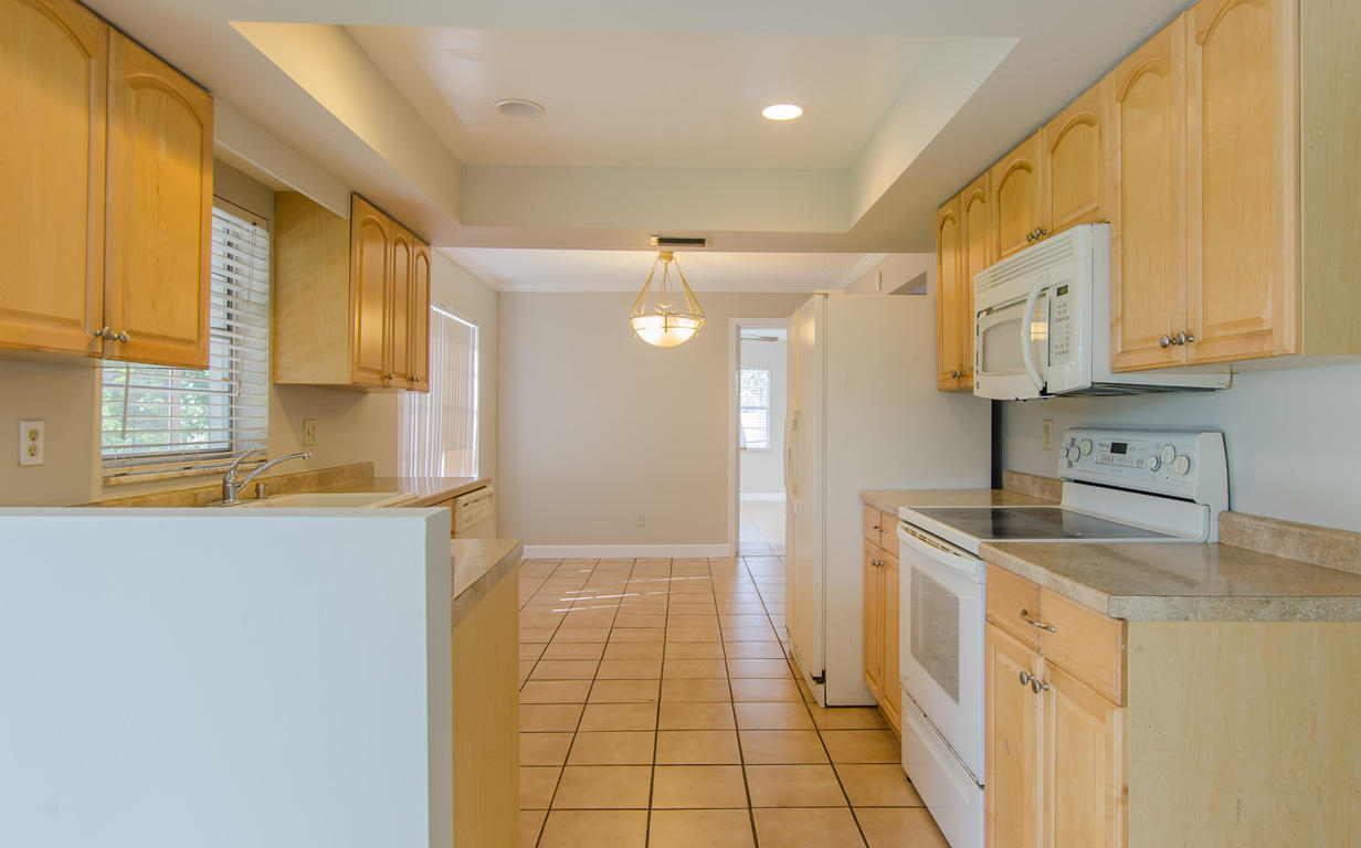 22745 Southwest 55th Way Boca Raton, FL 33433 - Photo 8 of 23 22745 SW 55th Way-21