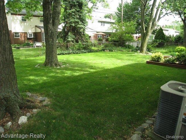 32440 Woody Road Fraser, MI 48026 - Photo 3 of 15 Backyard.jpg