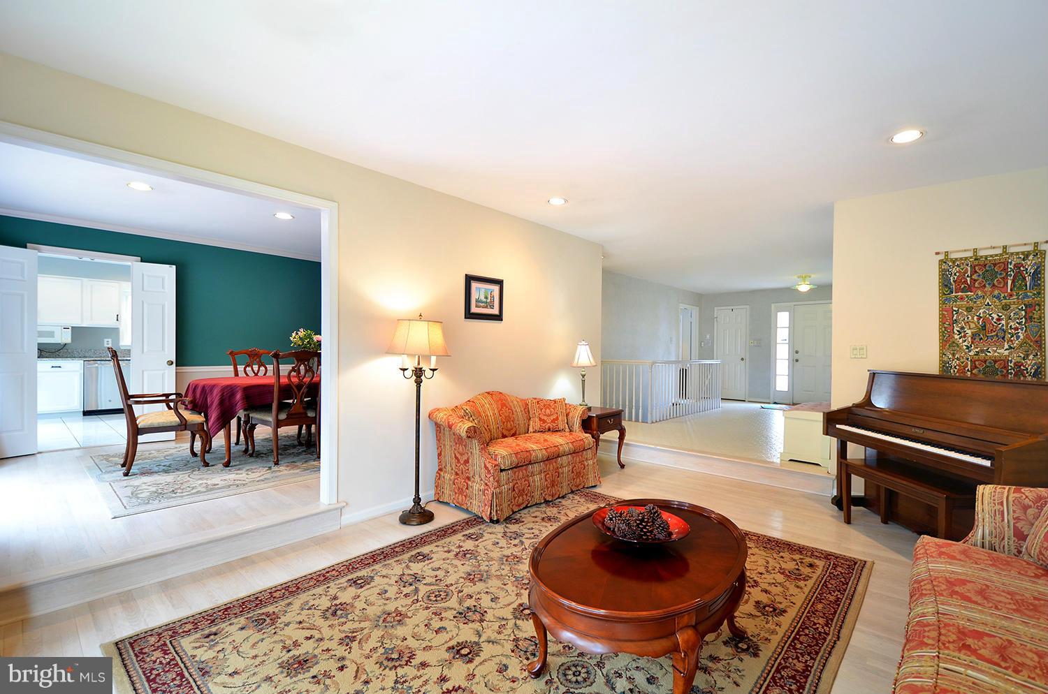 9424 Reach Road Potomac, MD 20854 - Photo 14 of 30 Family Room
