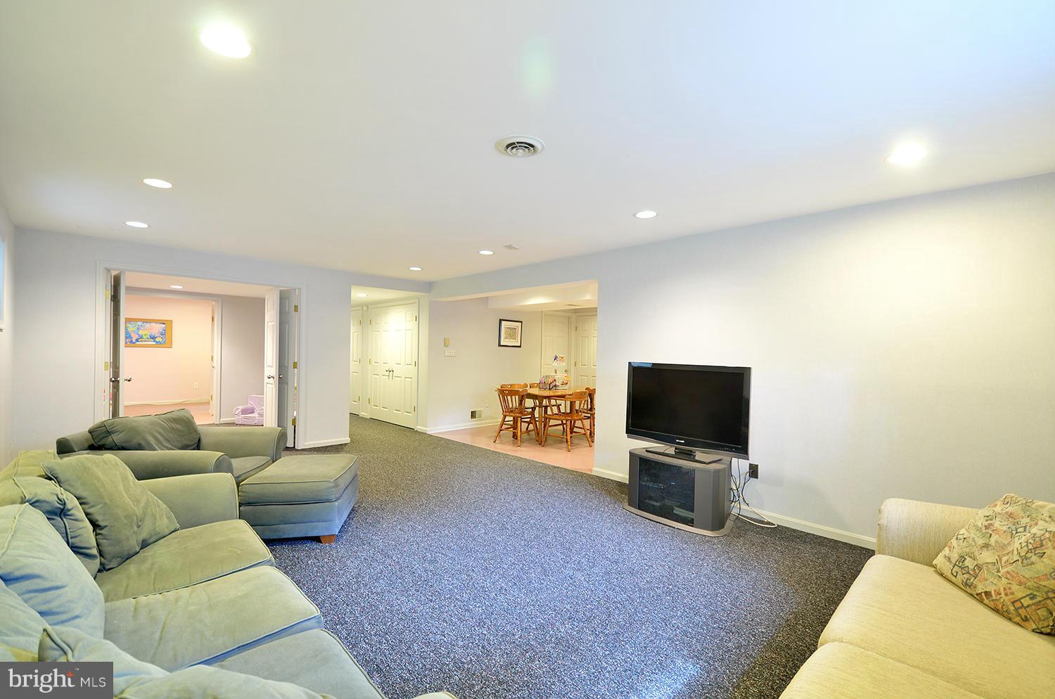 9424 Reach Road Potomac, MD 20854 - Photo 25 of 30 Basement