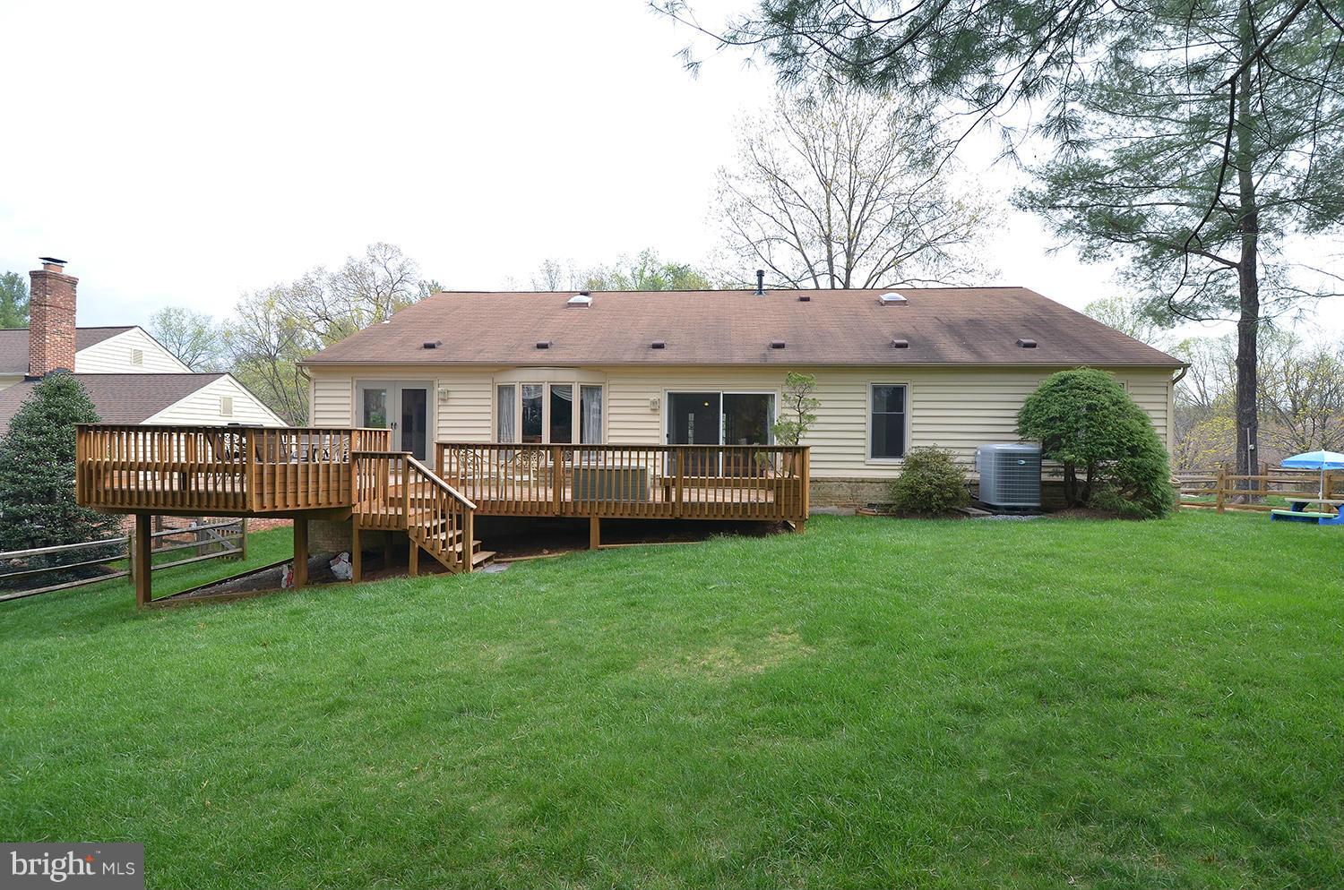 9424 Reach Road Potomac, MD 20854 - Photo 29 of 30 Exterior (Rear)