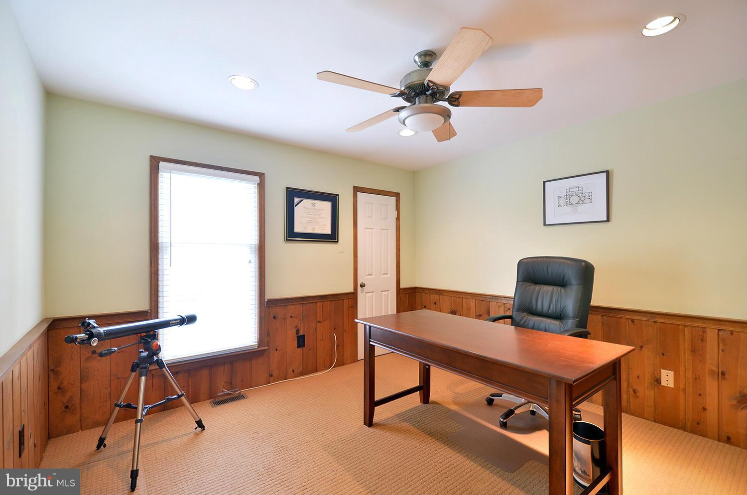 9424 Reach Road Potomac, MD 20854 - Photo 4 of 30 Interior (General)