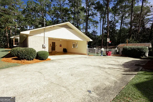a view of backyard of house
