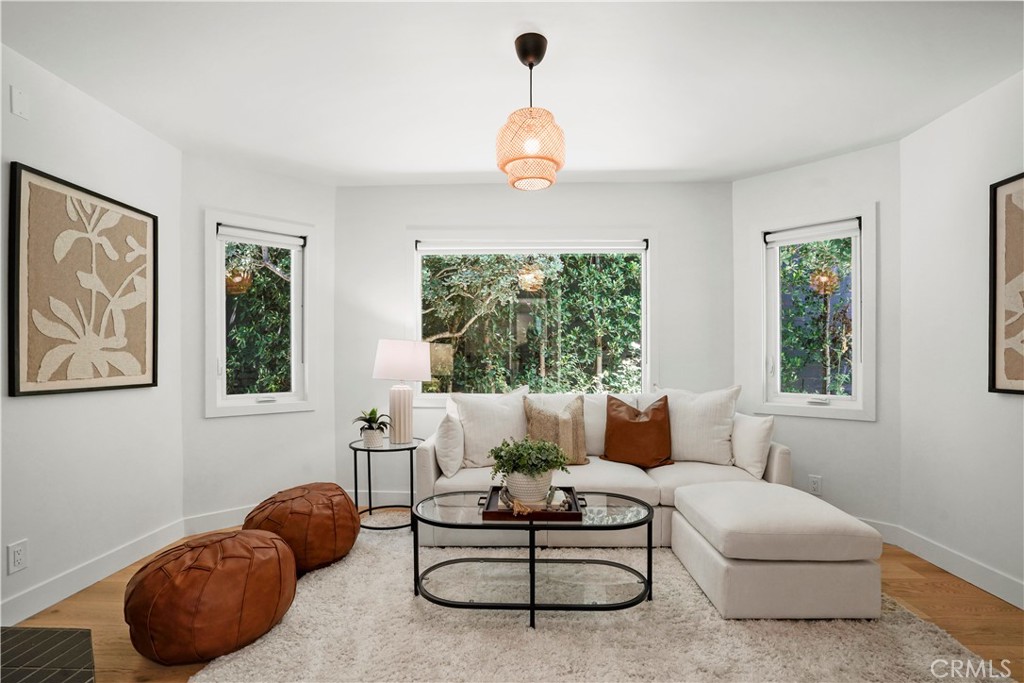 3758 Alzada Road Altadena, CA 91001 - Photo 20 of 59 Den/Office