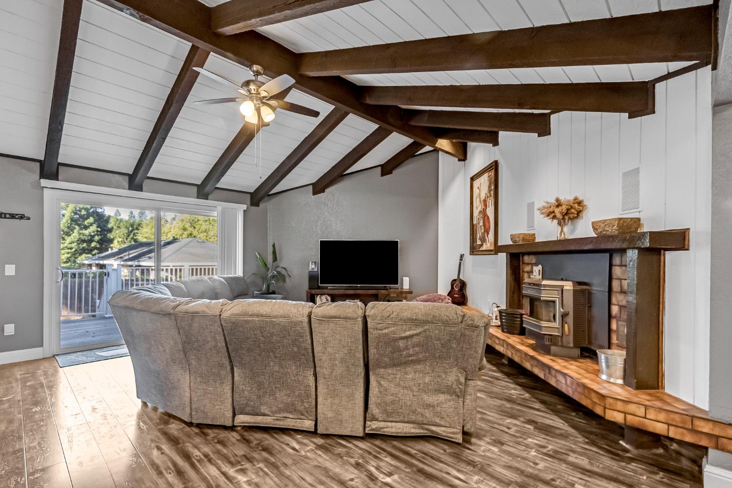 3516 Montclair Road Cameron Park, CA 95682 - Photo 9 of 56
