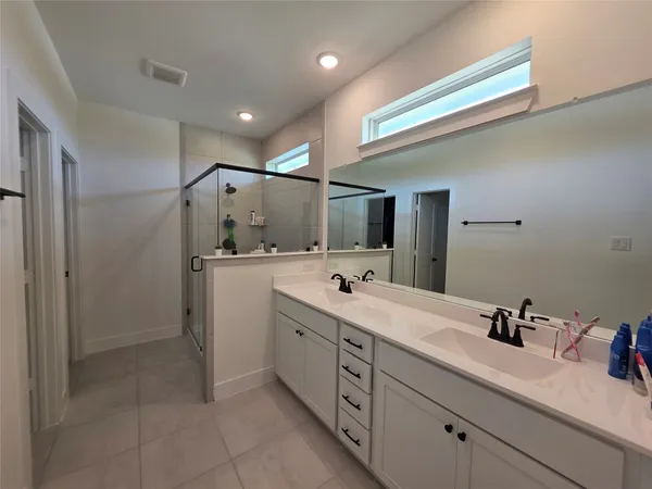 $2,600 | 18710 Colorado River Lane, Cypress, TX 77433