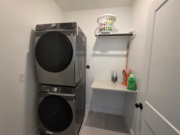 $2,600 | 18710 Colorado River Lane, Cypress, TX 77433