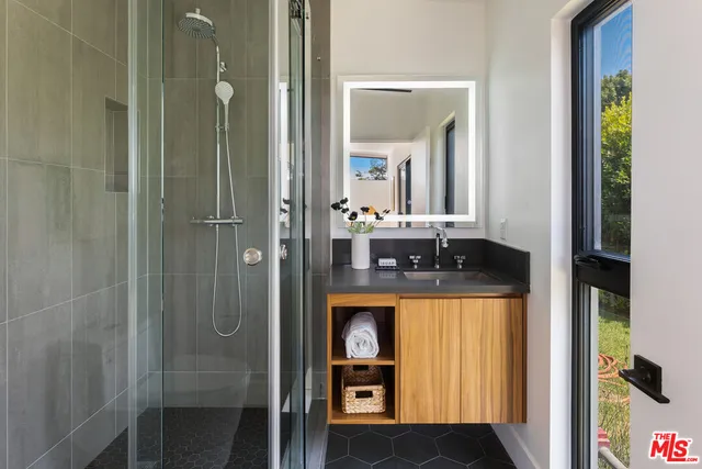 $2,495,000 | 4508 West Mt Vernon Drive, View Park, CA 90043