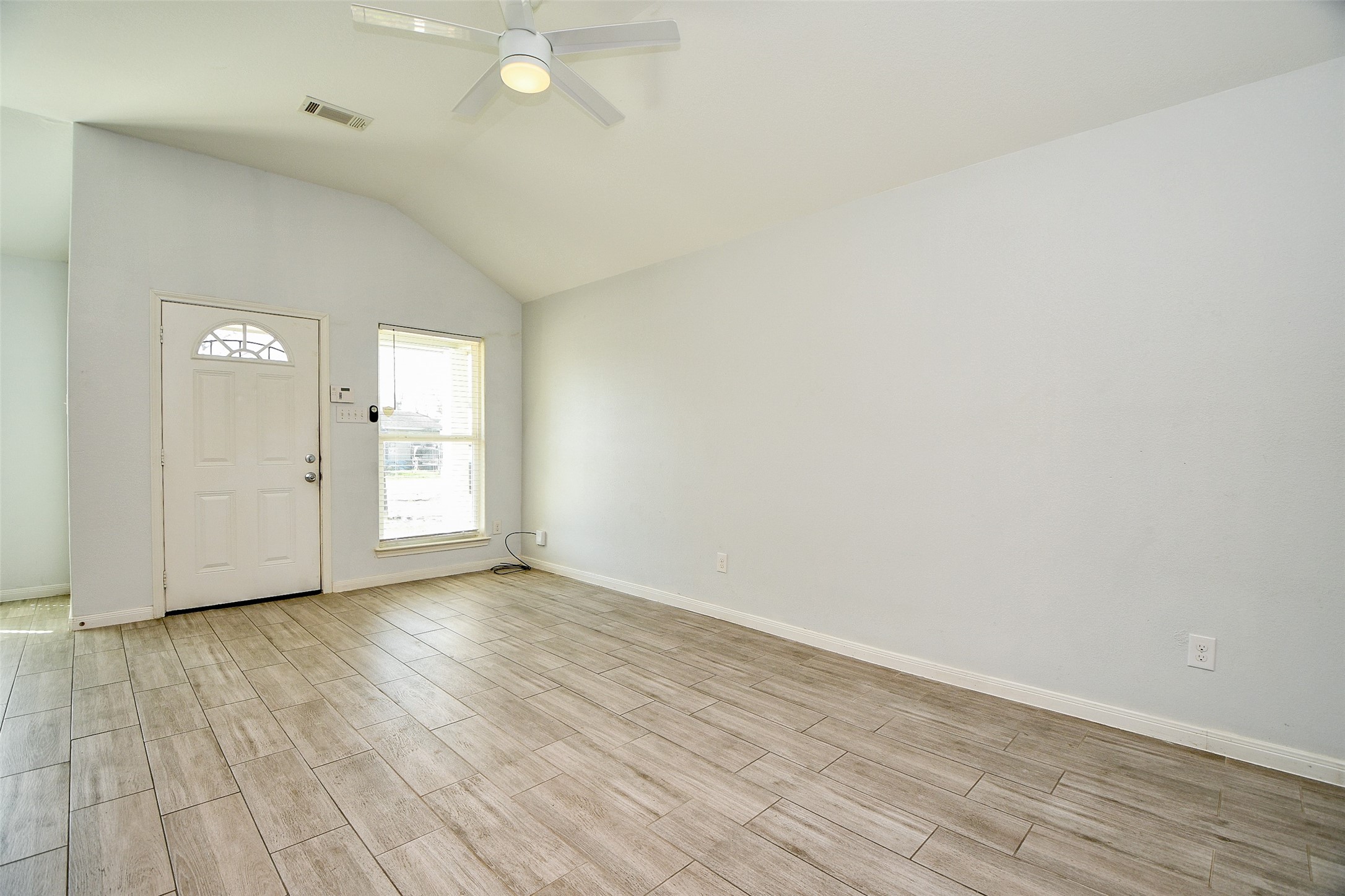 6747 England Street, Unit A Houston, TX 77021 - Photo 8 of 32