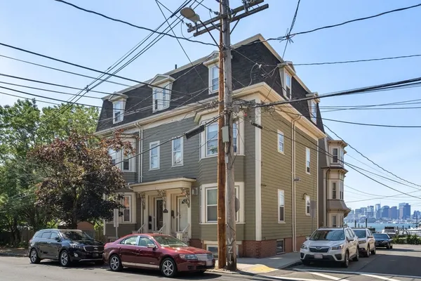 $459,900 | 10 Beacon Street, Unit 3, Chelsea, MA 02150