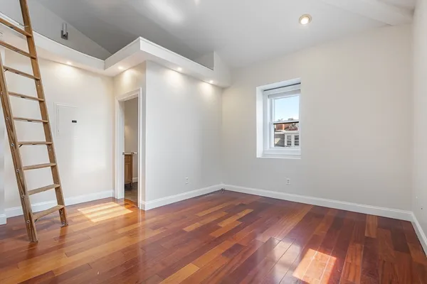 $459,900 | 10 Beacon Street, Unit 3, Chelsea, MA 02150