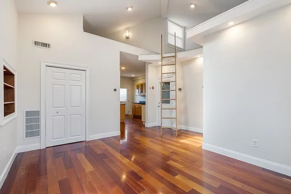$459,900 | 10 Beacon Street, Unit 3, Chelsea, MA 02150