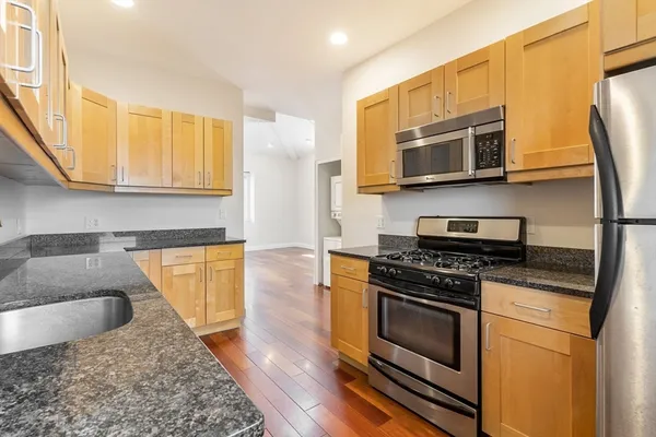 $459,900 | 10 Beacon Street, Unit 3, Chelsea, MA 02150